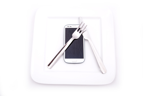 PayPal Joins MyCheck to Allow Mobile Users to Pay and Split Bills When Dining