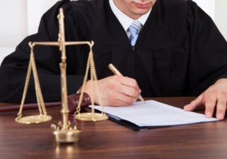 Apple Exec Sentenced To Three Years For Selling Corporate Secrets