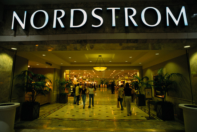 Nordstrom To Enable Apple iPay