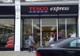 Tesco Embraces Mobile Grocery Purchases