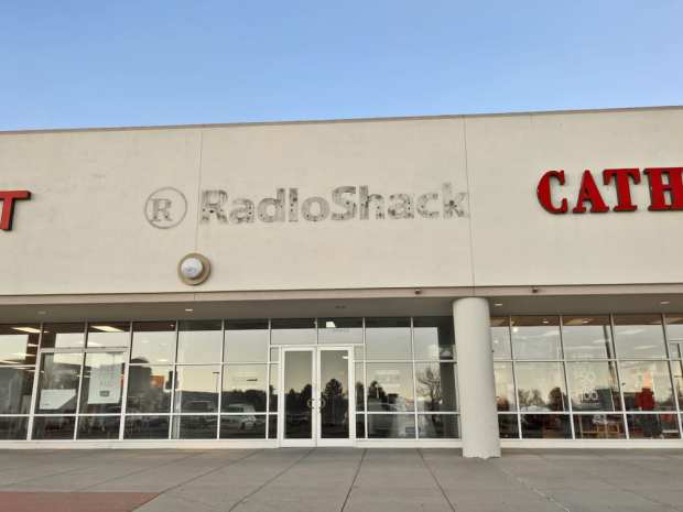 What B2B Can Learn From RadioShack’s Downfall