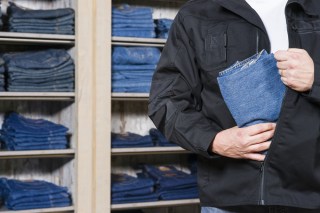 97% Of Retailers Targeted By Organized Crime