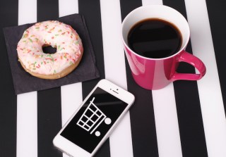 Holiday Shoppers Skip Bricks For Clicks (Big Time)