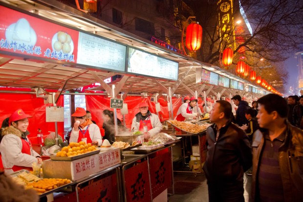 Alibaba Eyes Selling $1 Billion O2O Stake