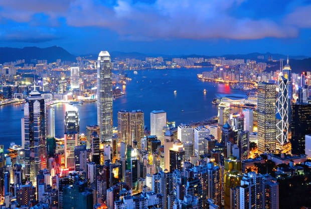 Tourism Slows Hong Kong Retail