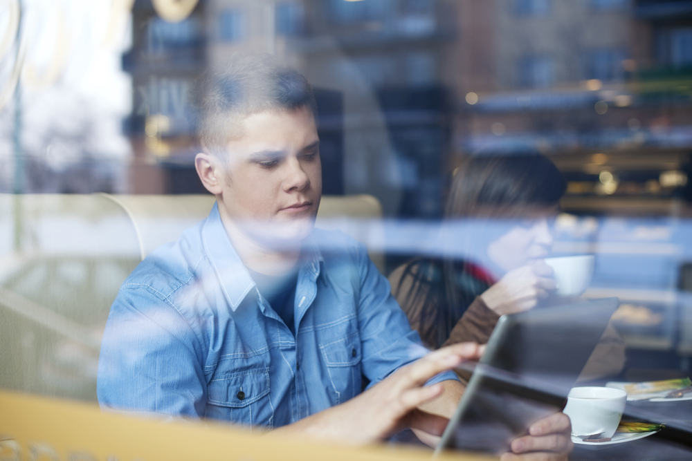 FreedomPay Launches EMV/NFC Pay-At-Table Solution