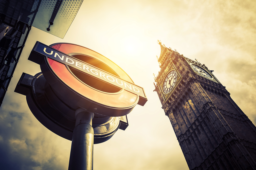 UK Banks Urged To Help Street Vendors Take Contactless Payments