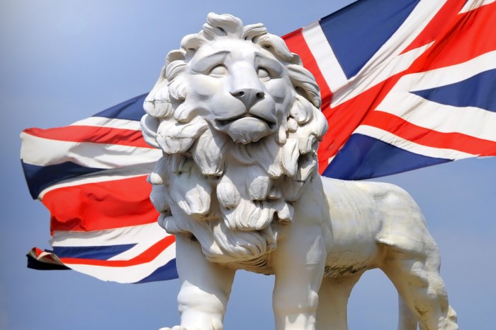 Former UK Bank Chief Wants To See The End Of High Denomination Paper Currency