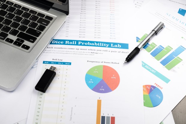 Cabot Square Capital Sells 321 Crédito