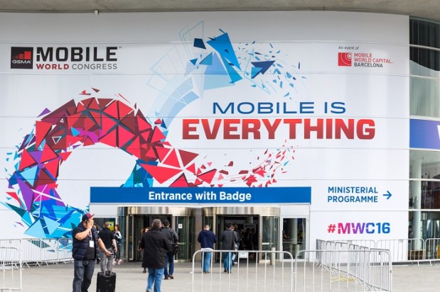 Verizon And AT&T Trade IoT Warning Shots At MWC
