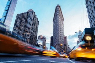 Lyft Rides Up 500%, Uber Beware