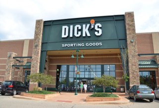 Dick’s Sporting Goods Serves Up Price Matching