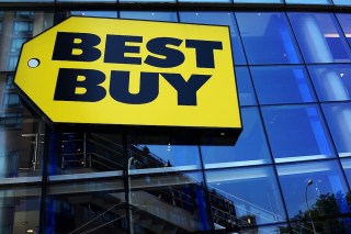 PYMNTS Daily Data Dive: Target Blames Apple, Best Buy Blames Target