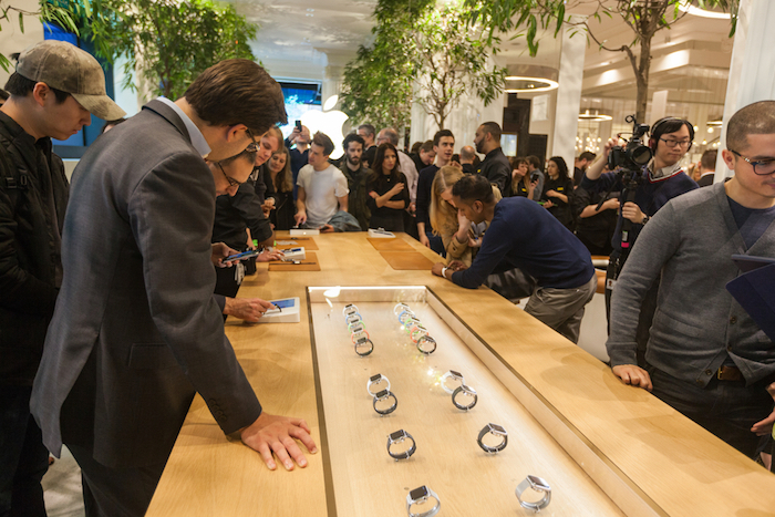Some Pull Ahead, Others Fall Behind 2016’s Strongest Retail Trends