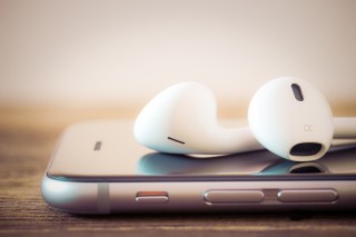 Next-Gen iPhones To Have Intel Inside