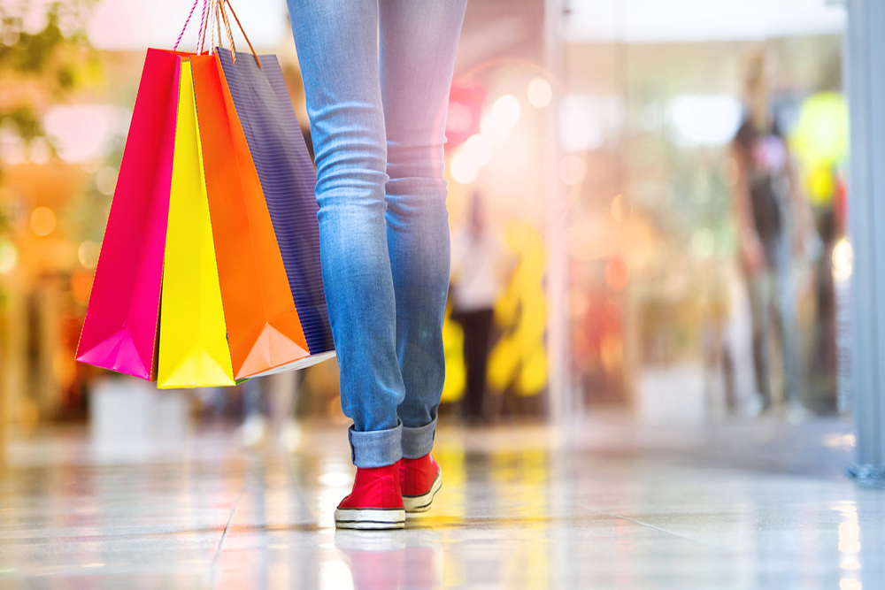 US Consumer Sentiment Falls Amidst Weakening Job Market