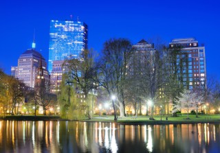 AmazonFresh Expands To Boston