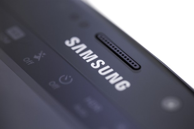 Samsung Showing Smartphone Market How To Do It