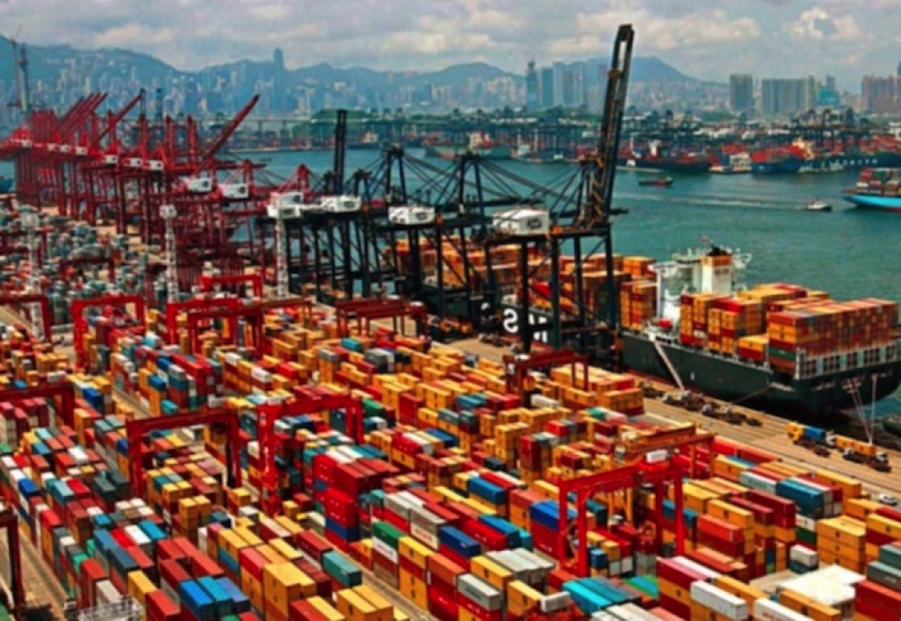 Chinese Cargo Port Volumes At Seven-Year Low