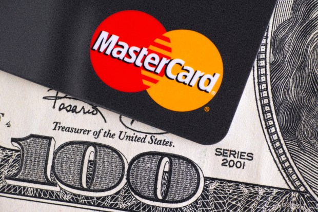 MasterCard 4Q Revenue Down, Cross Border Volumes Up 13%