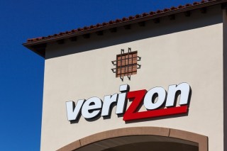 Verizon Closes In On Yahoo Purchase