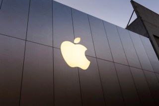 Siri Will Soon Take Your Money (And Book You A Ride, Too)