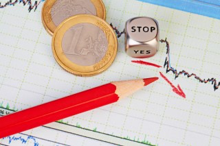 Corporate Banking Clients Uneasy Amid Negative Interest Rates