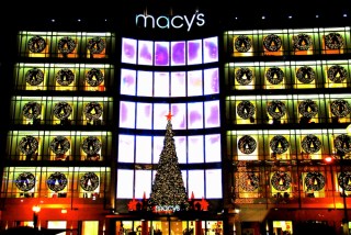Macy’s Eventizes Holiday Hiring