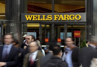 Senator Warren To Wells CEO: Resign