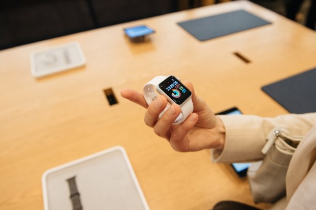 Union Square Hospitality To Outfit Floor Managers With Apple Watch
