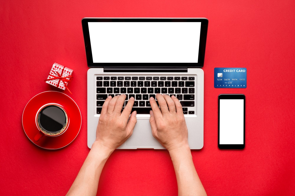 Retailers Hiring More Online Support Staff For Holidays