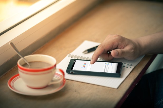 Google’s Pixel To See $3.8B In 2017 Sales