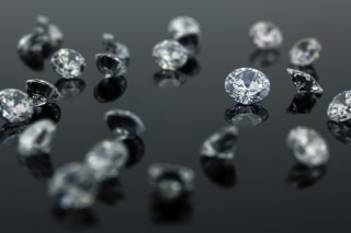 Dalumi Group Buys Online Luxury Jeweler Zoara.com