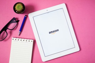 Amazon Tracker: Holiday Cheer & Countermeasures