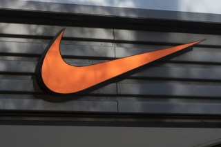 Nike Debuts Self-Tying Laces