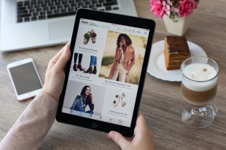 GoDaddy Adds New Features, Including Apple Pay