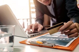 Commercial Cards Still Face Adoption Barriers