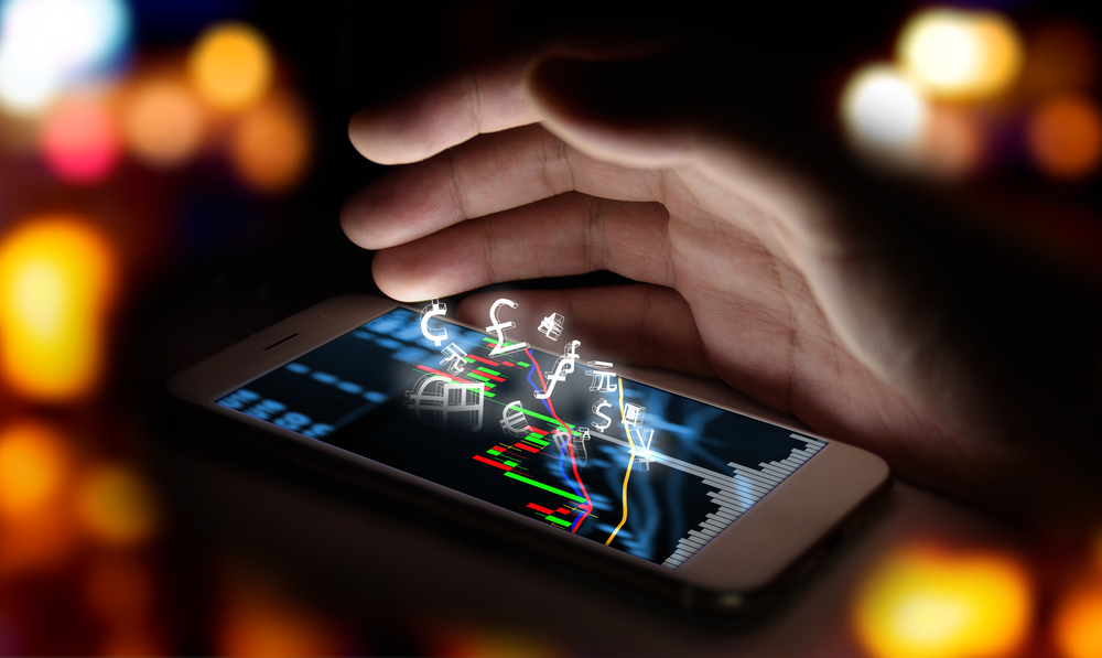 Fed Governor Warns FinTechs Against Social Media Underwriting