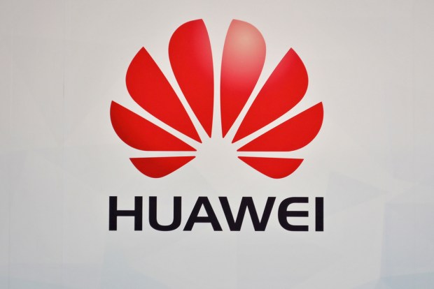 Chinese Smartphone Market Declines For First Time