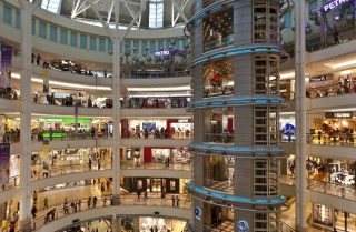 Are Online Merchants The Mall’s Unlikely Salvation?