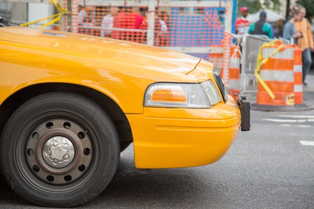 PYMNTS Daily Data Dive: Daimler Wants Taxibeat