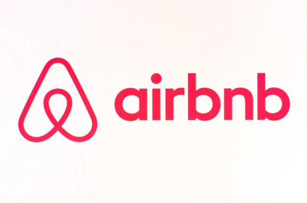 Airbnb In Talks To Acquire Tilt