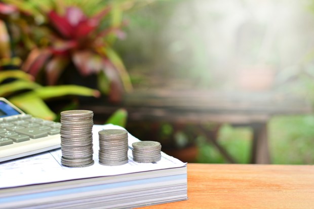 B2B Investors Go Big In Alt-Lending