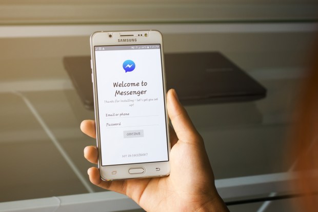 Facebook Testing Ads On Messenger In Australia, Thailand