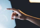 French Retailers Shift Toward Digital Screens