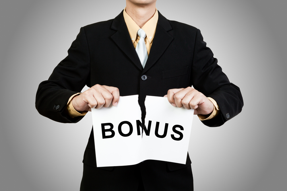 UK Retailer Cuts Bonuses For 90,000 Workers
