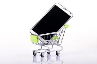 Smartphone Sales Expected To Rebound In 2017