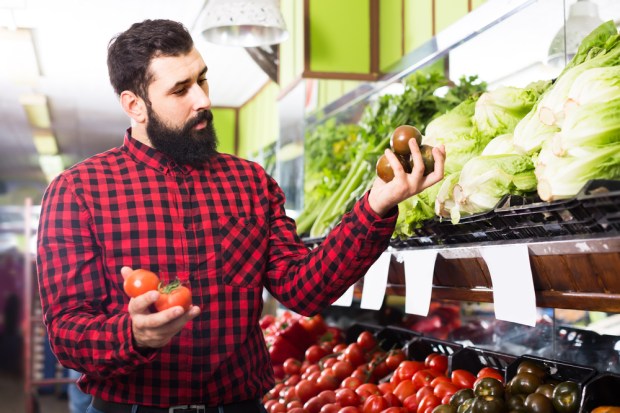 Amazon Mulling Two-Story Grocery Stores Staffed With Robots