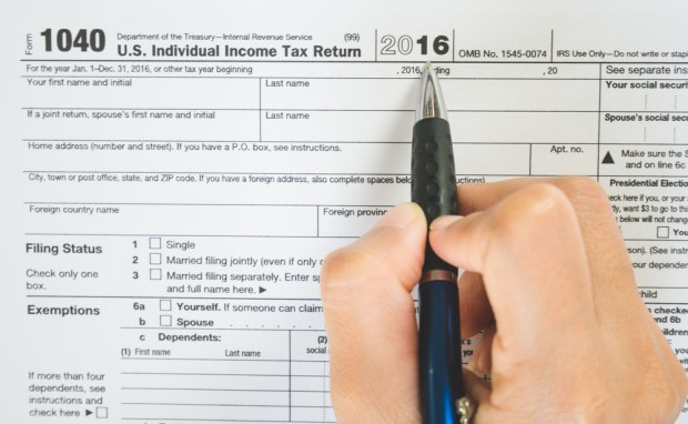 IRS Having Tough Time Throwing Tax Cheats In Jail