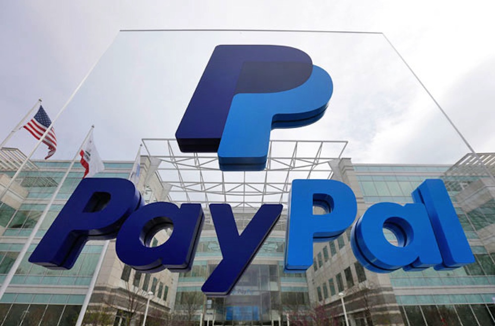 PayPal Livens Up P2P with eCards